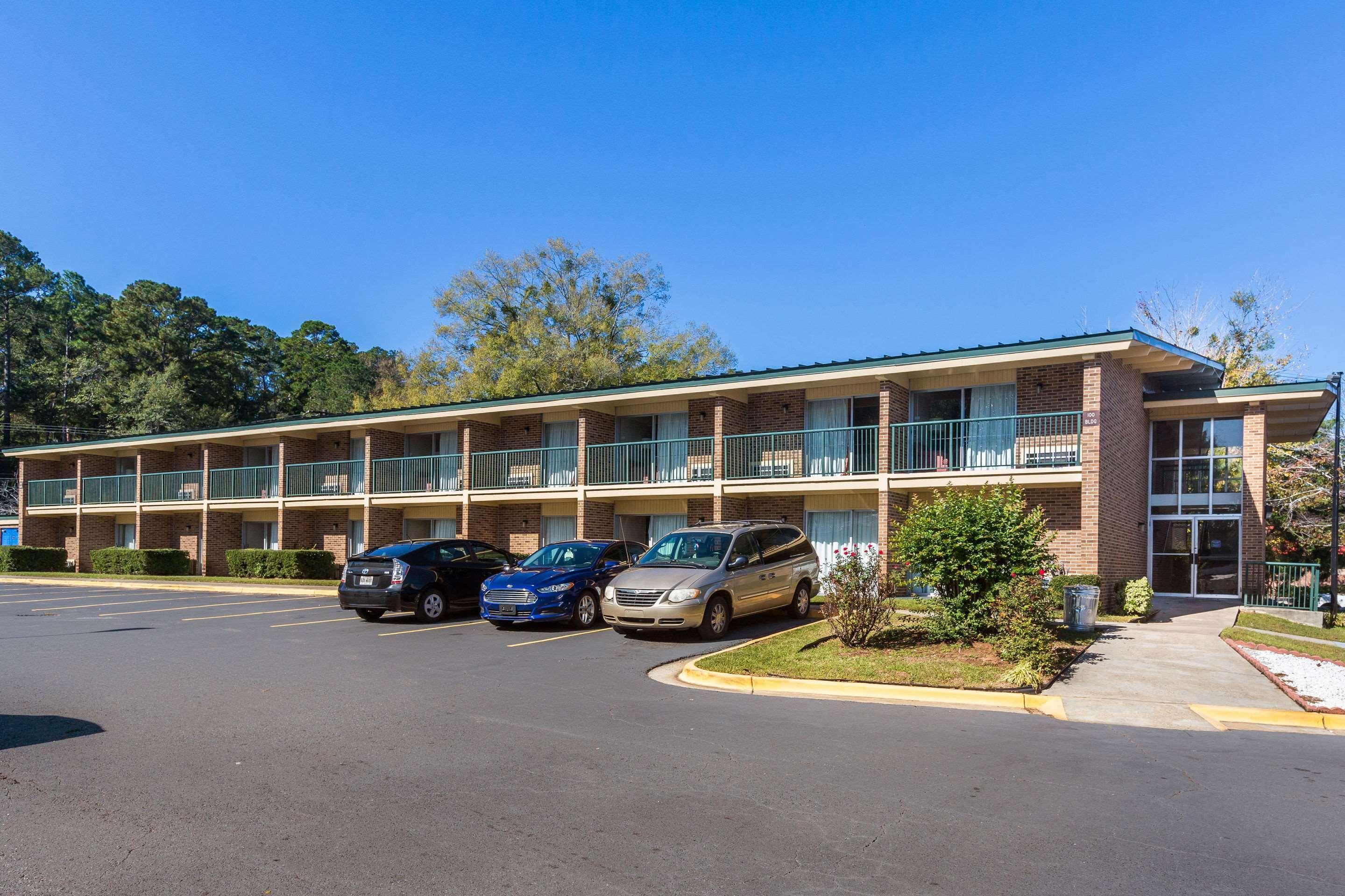 Super 8 By Wyndham Macon Ga Otel Dış mekan fotoğraf