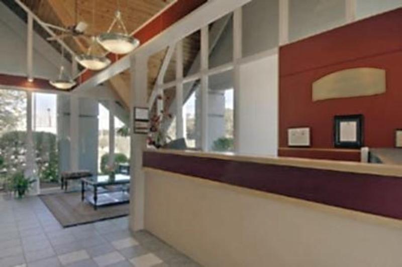 Super 8 By Wyndham Macon Ga Otel Dış mekan fotoğraf